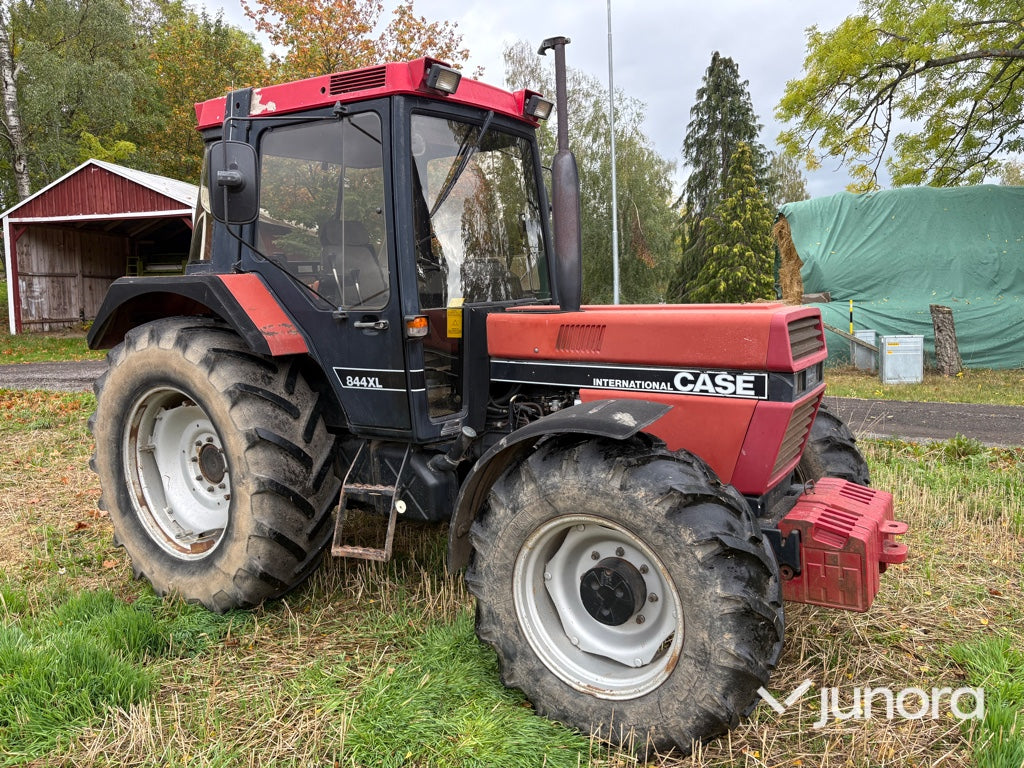 Traktor Case International 844 XL 4WD