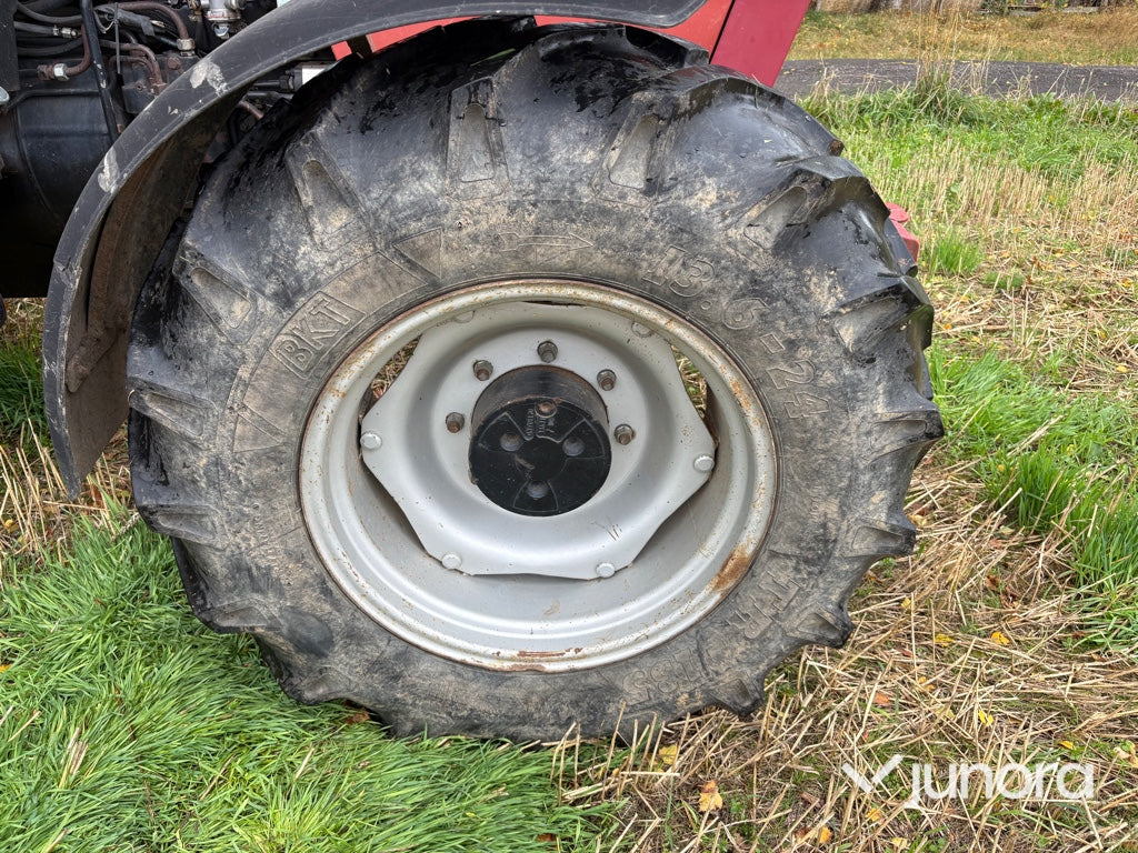 Traktor Case International 844 XL 4WD