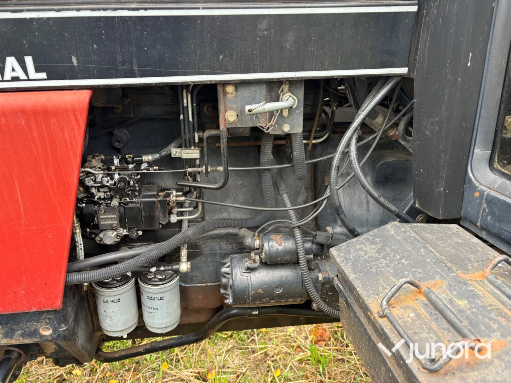 Traktor Case International 844 XL 4WD
