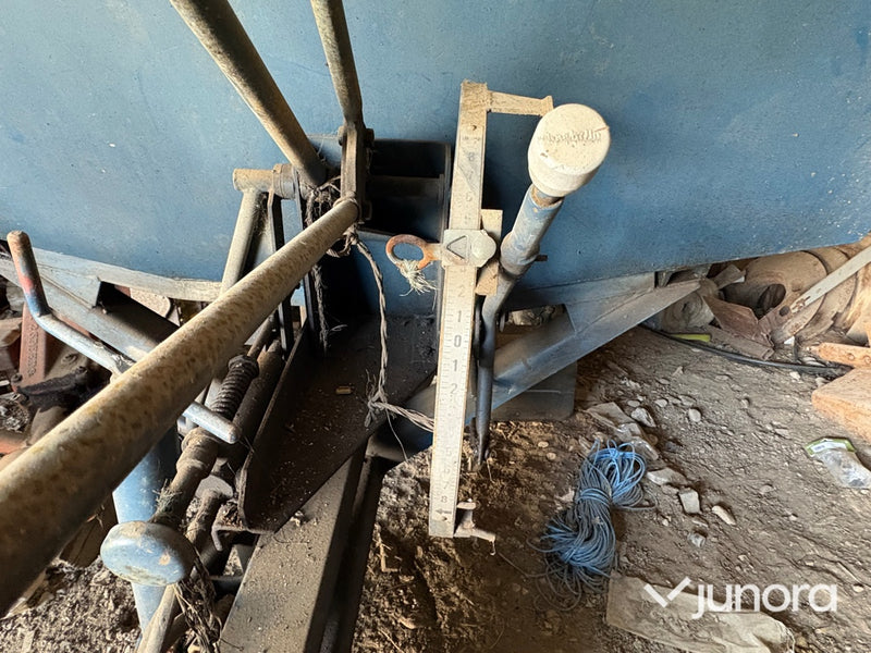 Konstgödselspridare - Bogballe B2000