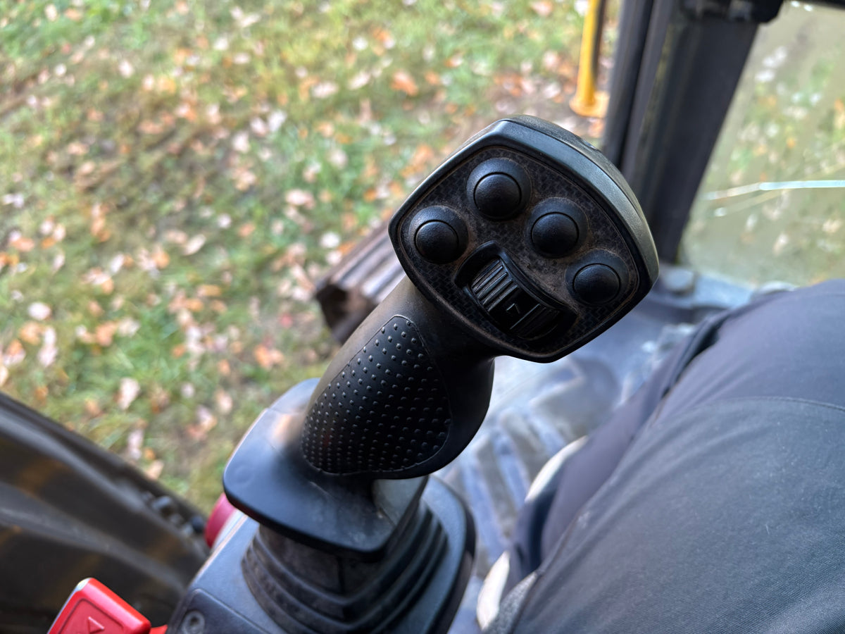 Bandgrävare - Volvo ECR235DL med tiltrotator