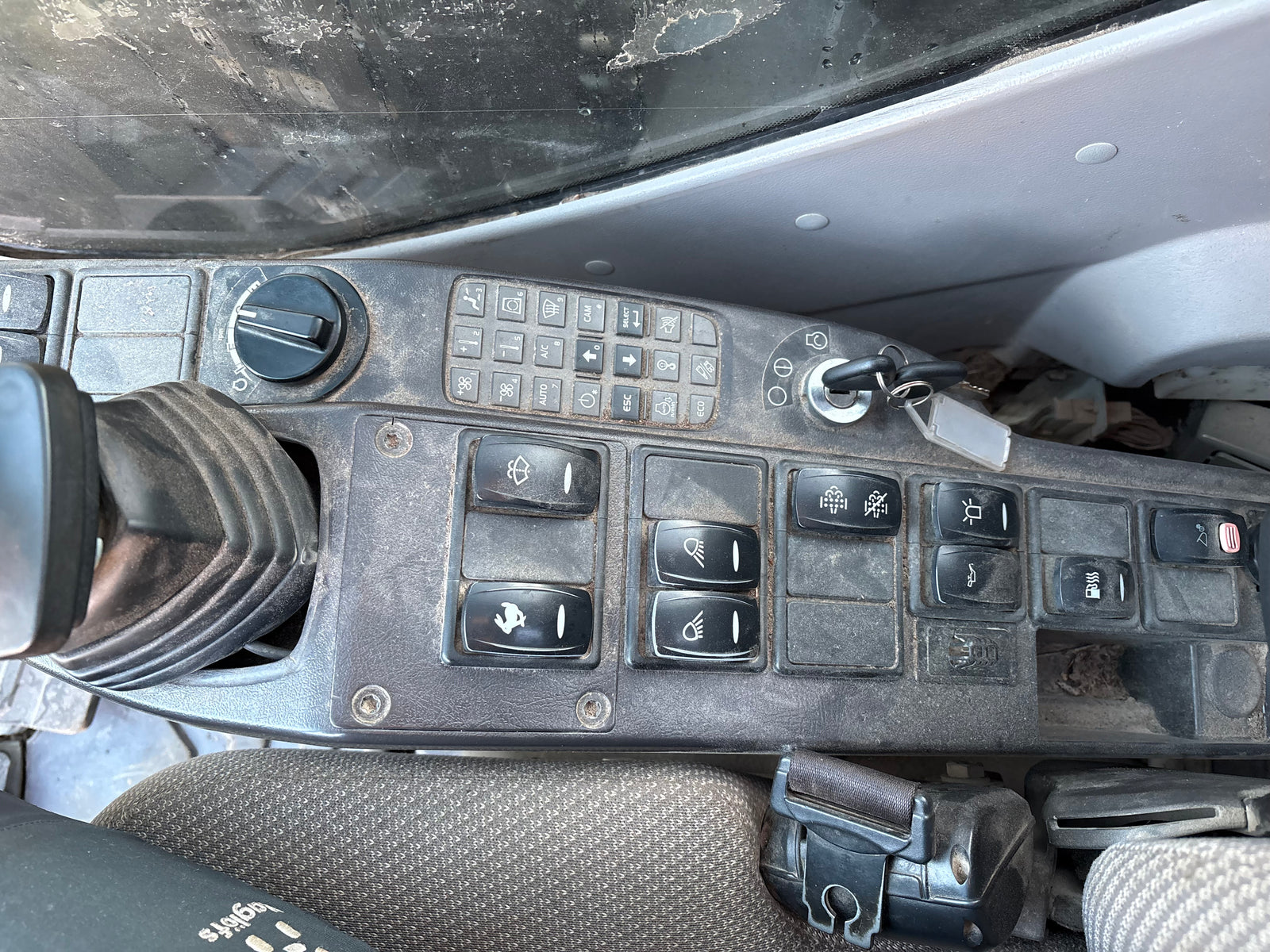 Bandgrävare - Volvo ECR235DL med tiltrotator