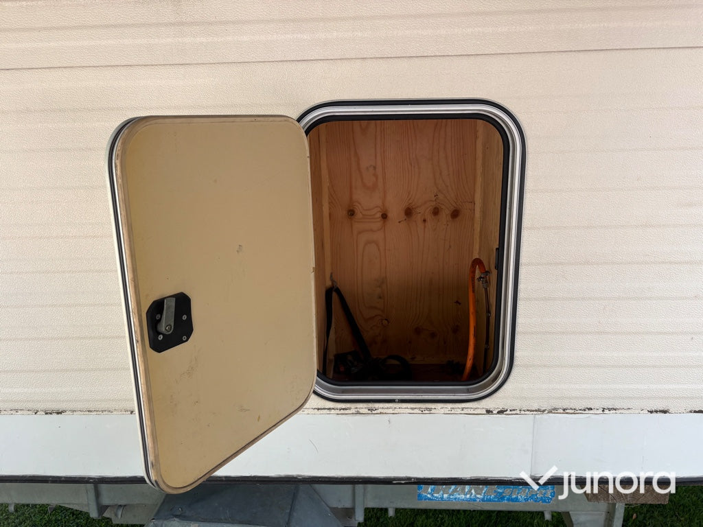 Pickupcamp - Tischer