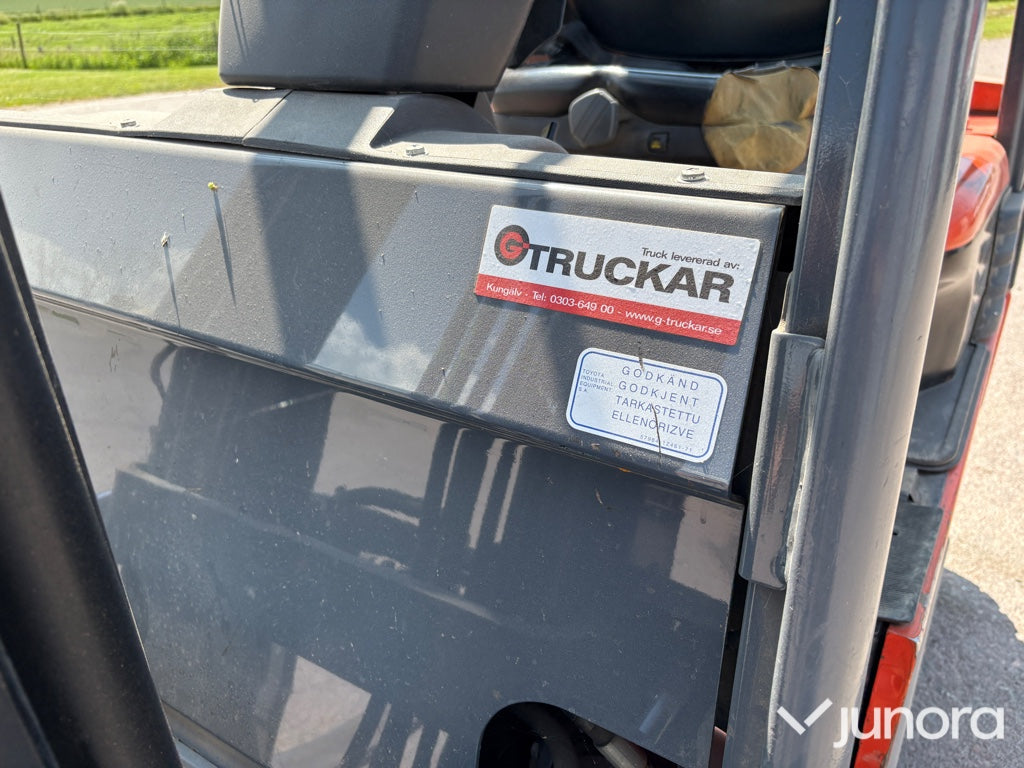 TOYOTA EL TRUCK