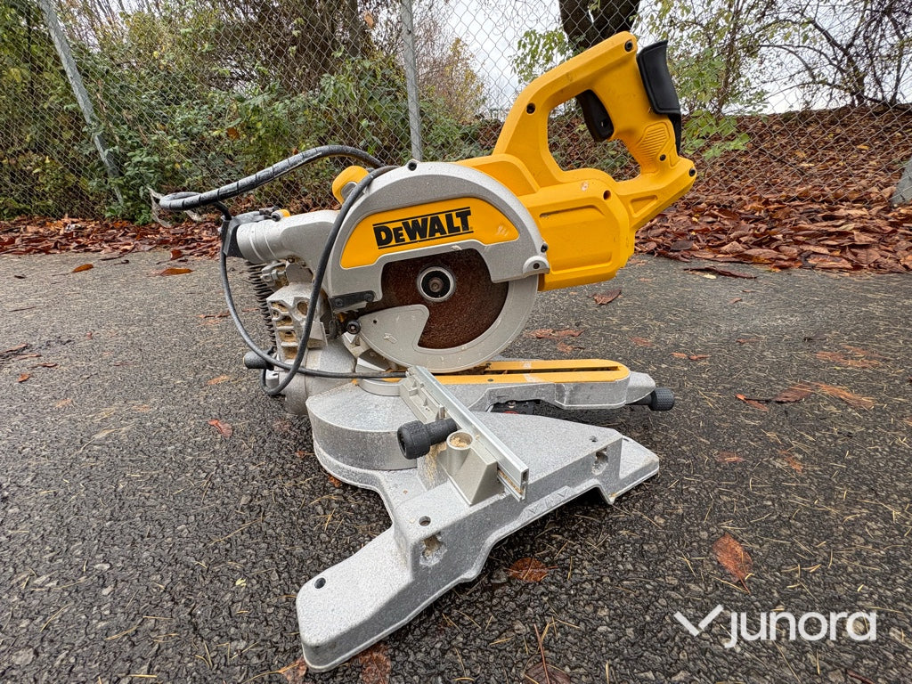 Kap- och gersåg – DeWalt, 230 V