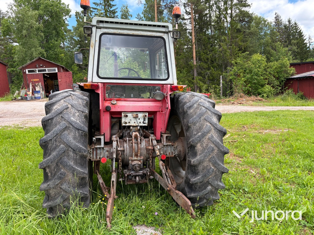 Traktor - Massey Ferguson, 595