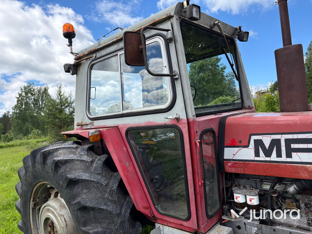 Traktor - Massey Ferguson, 595