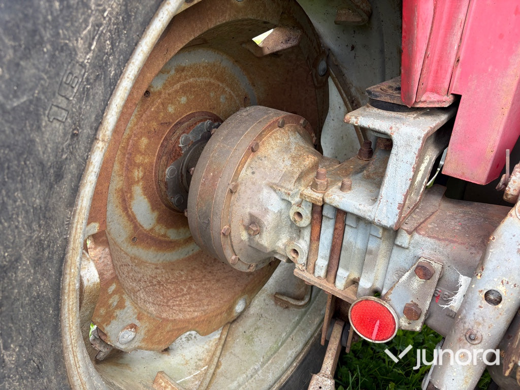Traktor - Massey Ferguson, 595