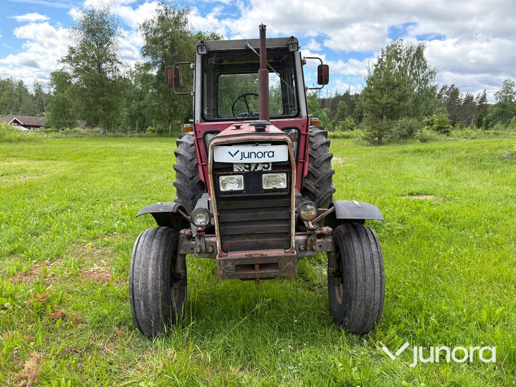Traktor - Massey Ferguson, 595