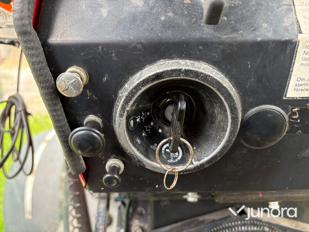 Traktor - Massey Ferguson, 595