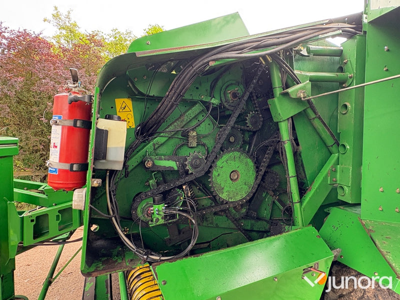 Balspress John Deere 678