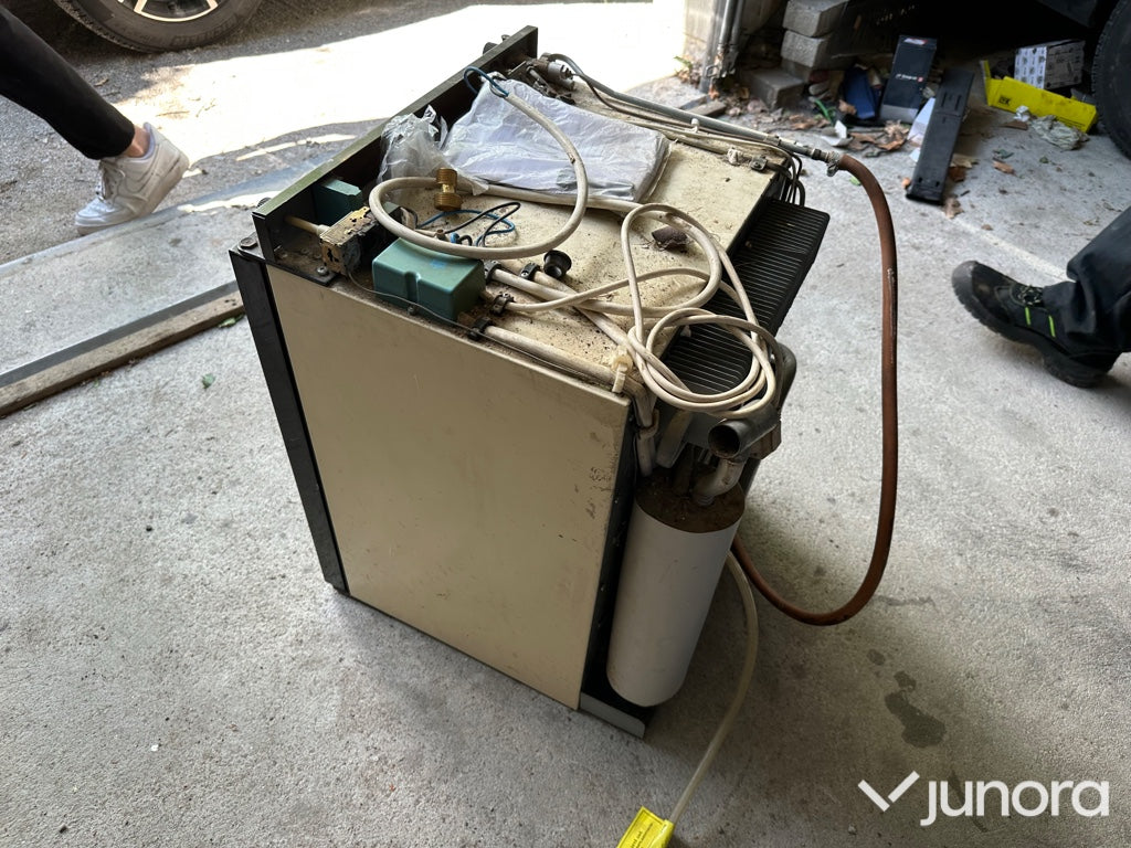 Kylskåp 220V/12V samt gas