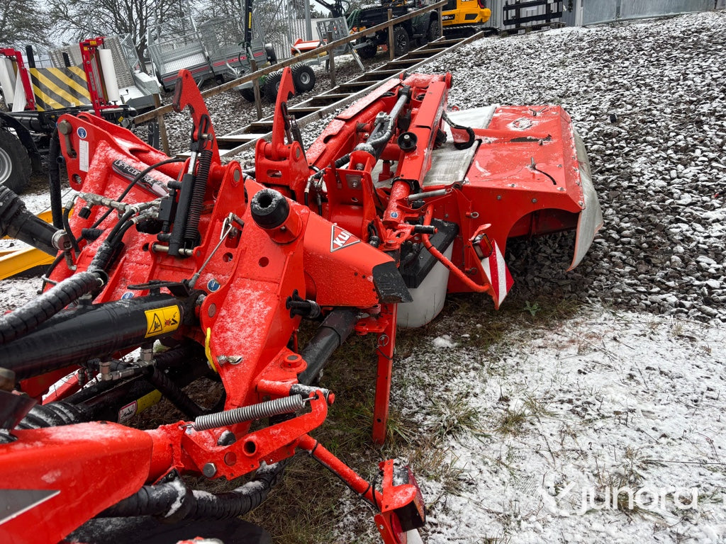 Slåtterkross - Butterfly, Kuhn, FC 8830 D