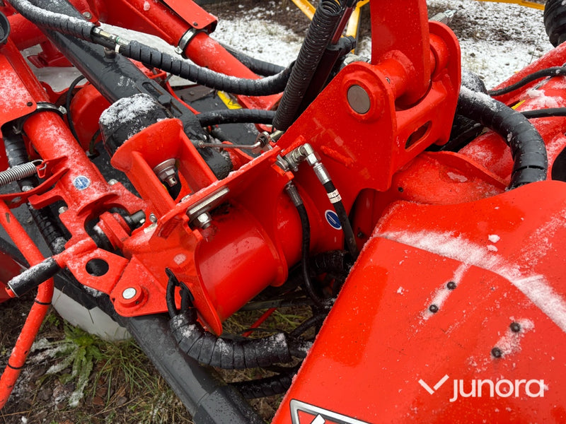 Slåtterkross butterfly – Kuhn FC 8830 D