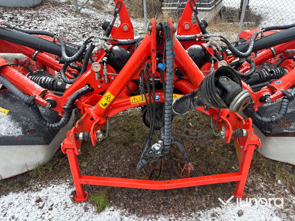 Slåtterkross - Butterfly, Kuhn, FC 8830 D