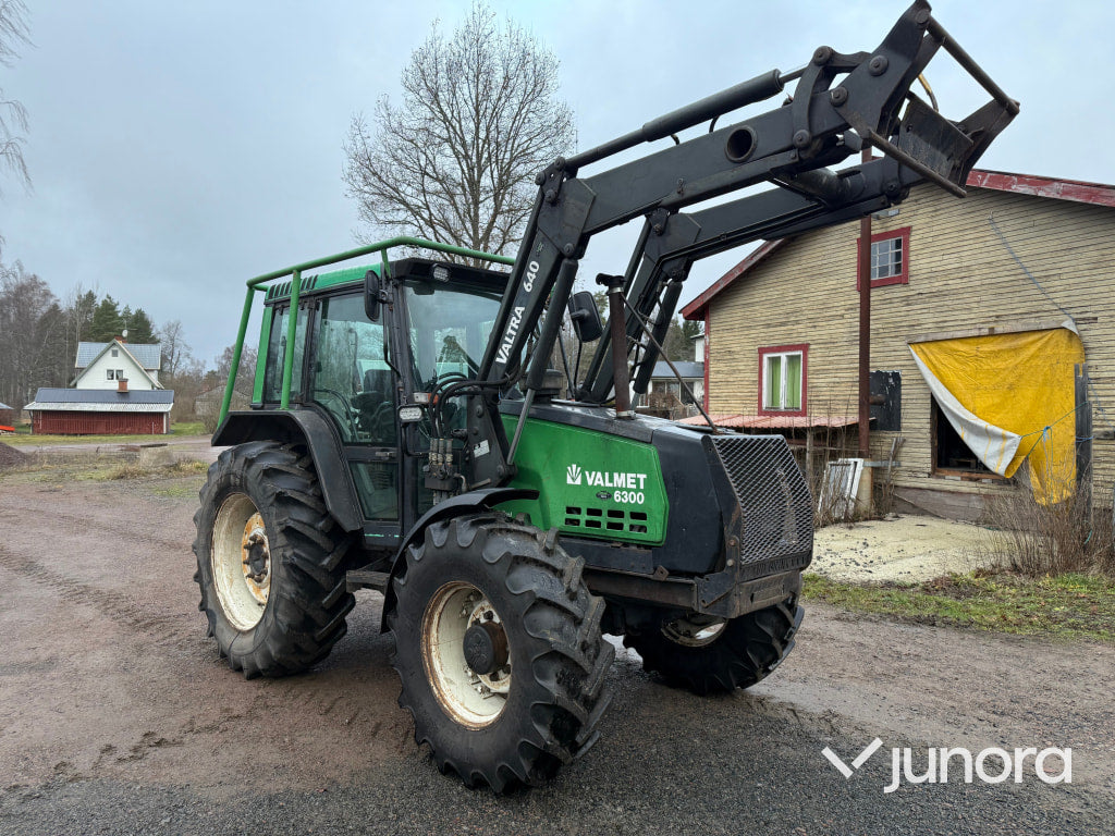 Traktor - Valmet 6300, Skogsutrustad