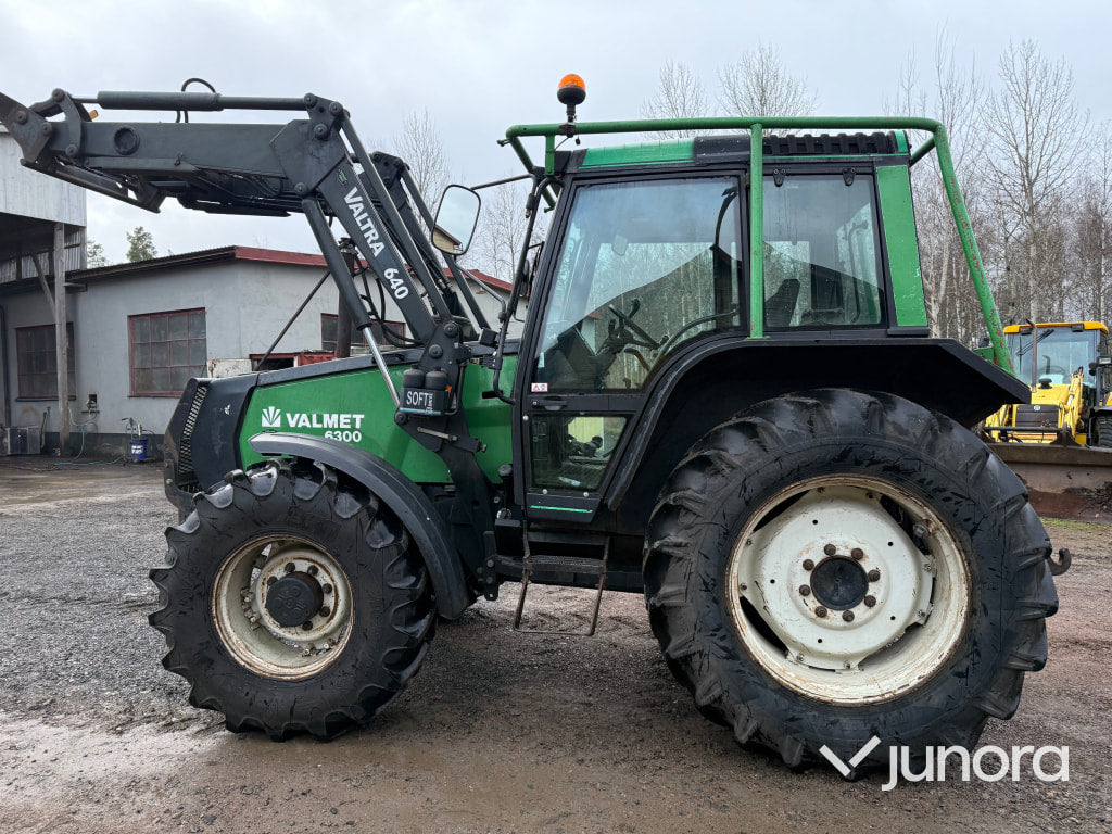 Traktor - Valmet 6300, Skogsutrustad