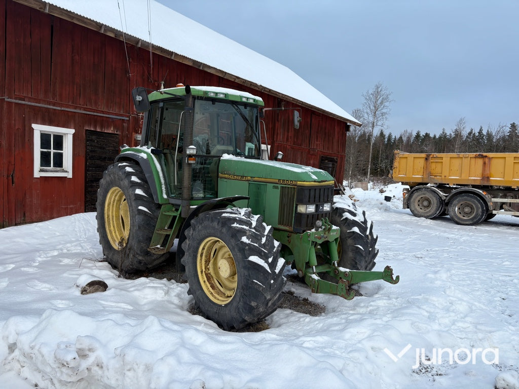 Traktor - John Deere 6800