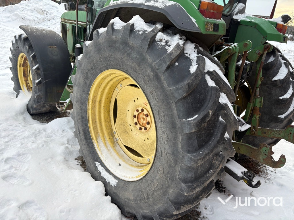 Traktor - John Deere 6800