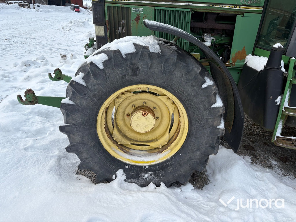 Traktor - John Deere 6800