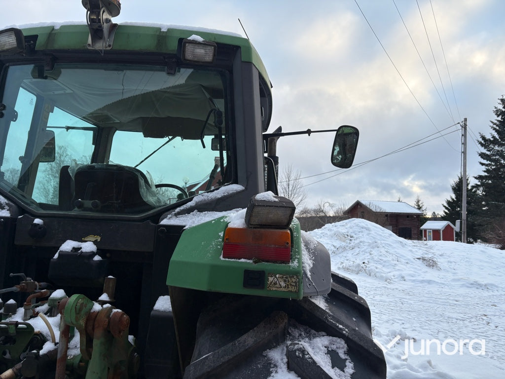Traktor - John Deere 6800