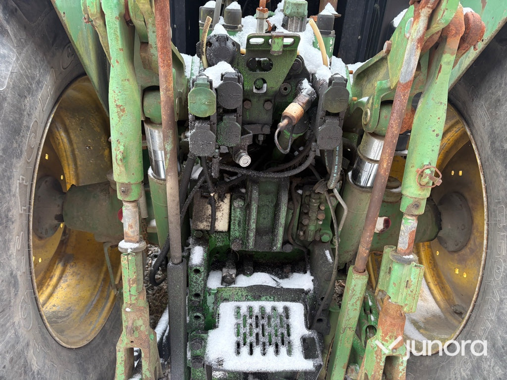 Traktor - John Deere 6800