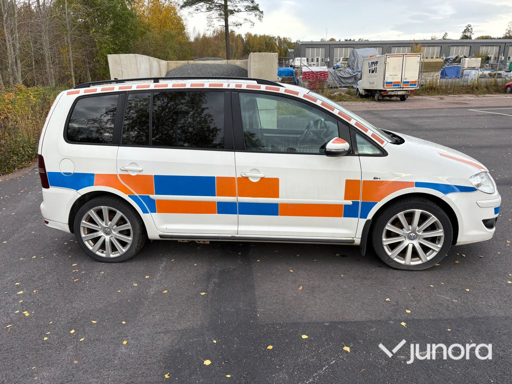 Volkswagen - Touran 2.0TDI