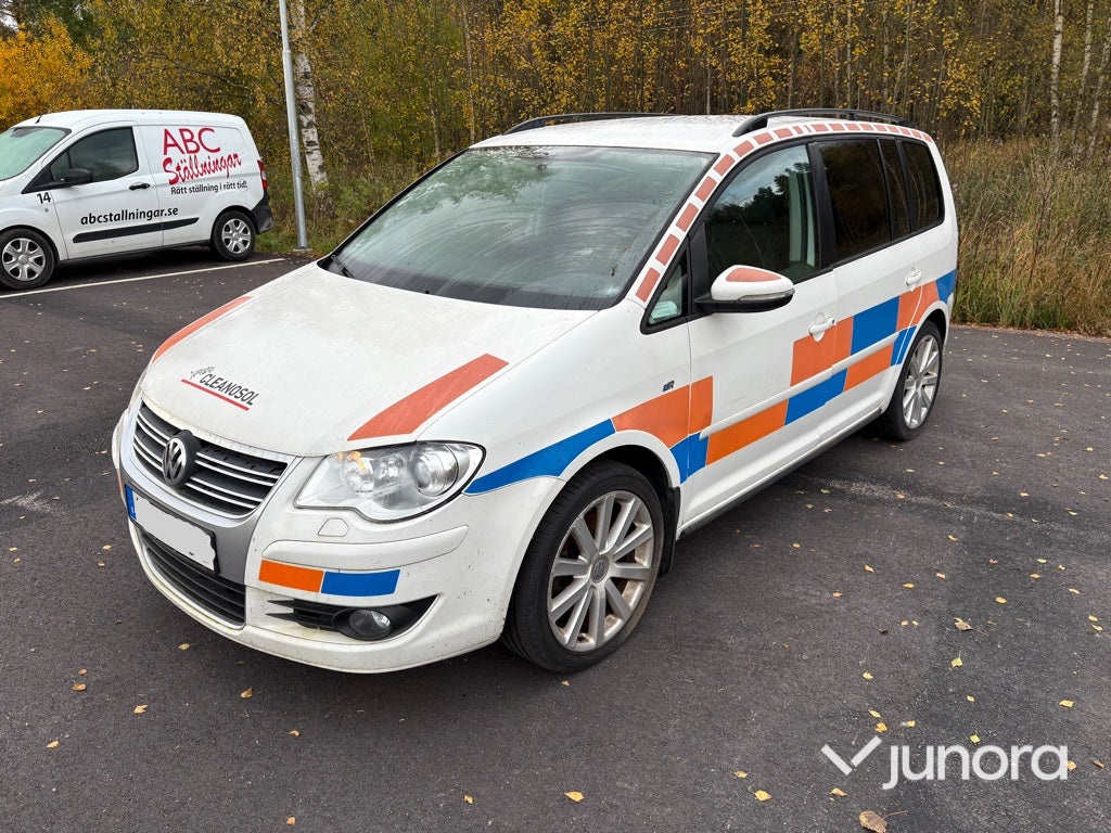 Volkswagen - Touran 2.0TDI