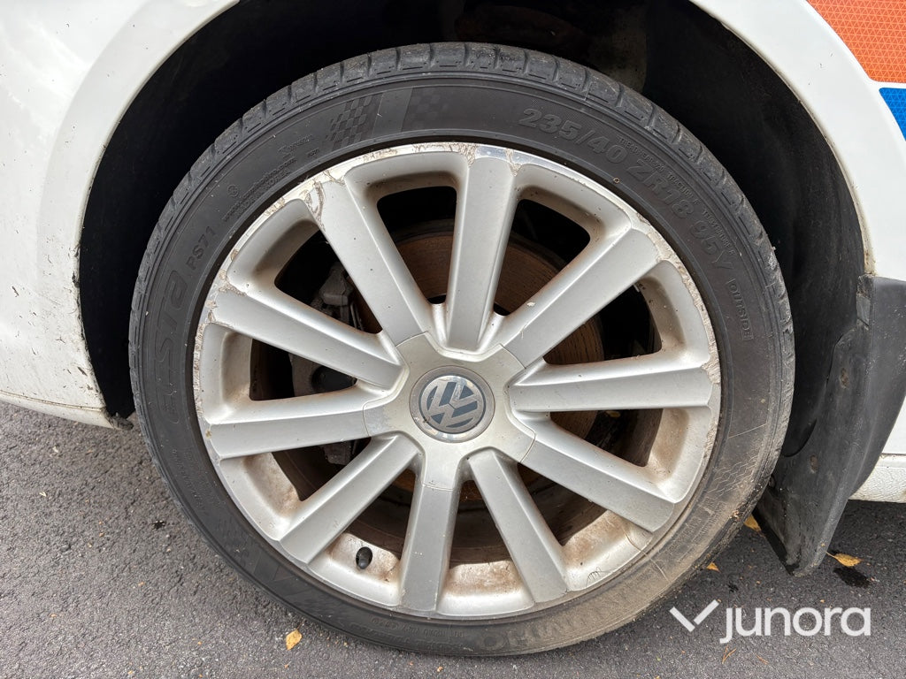 Volkswagen - Touran 2.0TDI