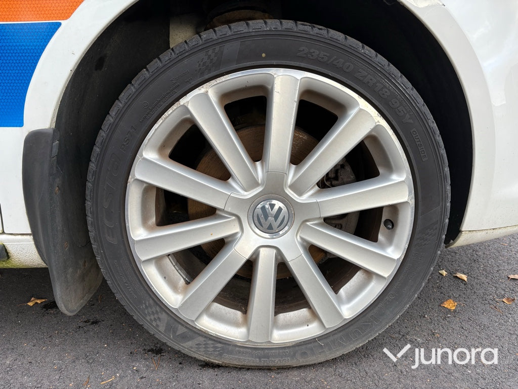 Volkswagen - Touran 2.0TDI