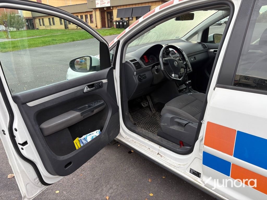 Volkswagen - Touran 2.0TDI
