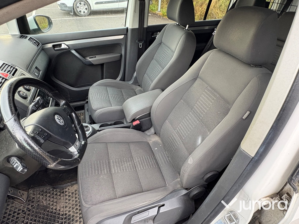 Volkswagen - Touran 2.0TDI