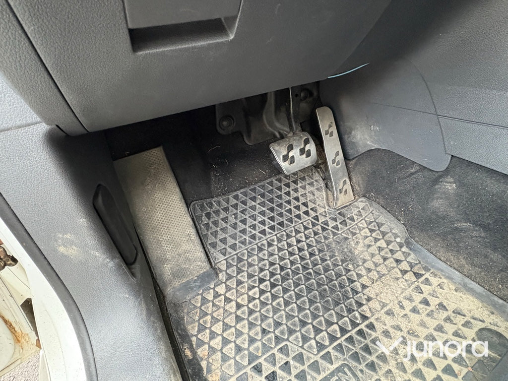 Volkswagen - Touran 2.0TDI