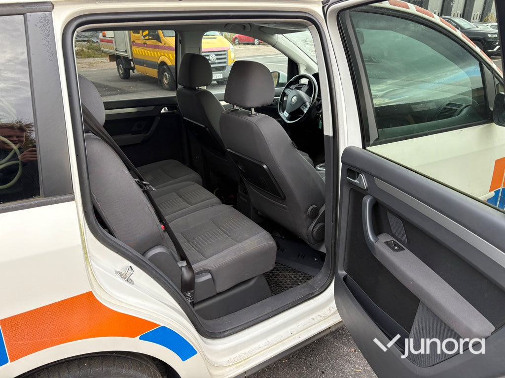 Volkswagen - Touran 2.0TDI