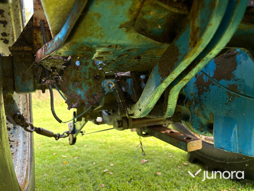 Traktor - Ford, 4000