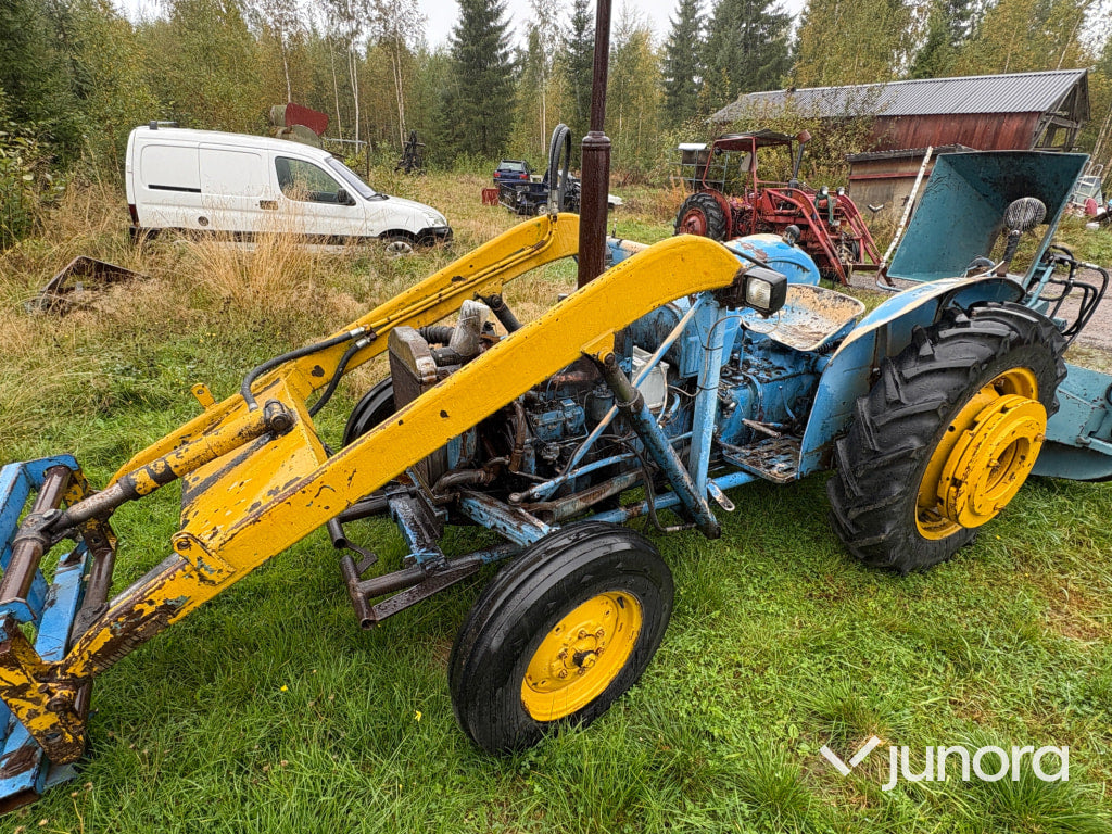 Traktor - Ford Dexta