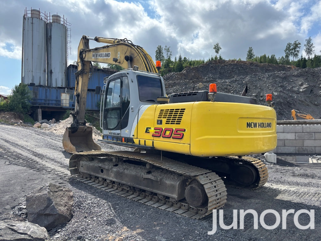 Bandgrävare - New Holland, E305