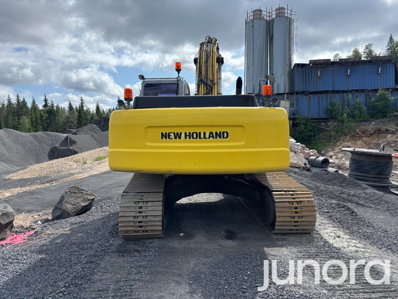 Bandgrävare - New Holland E305