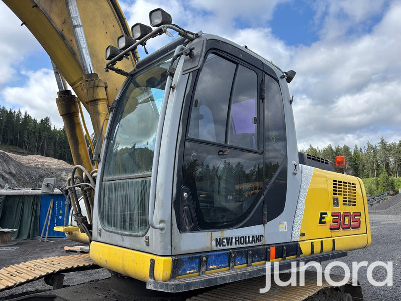 Bandgrävare - New Holland E305