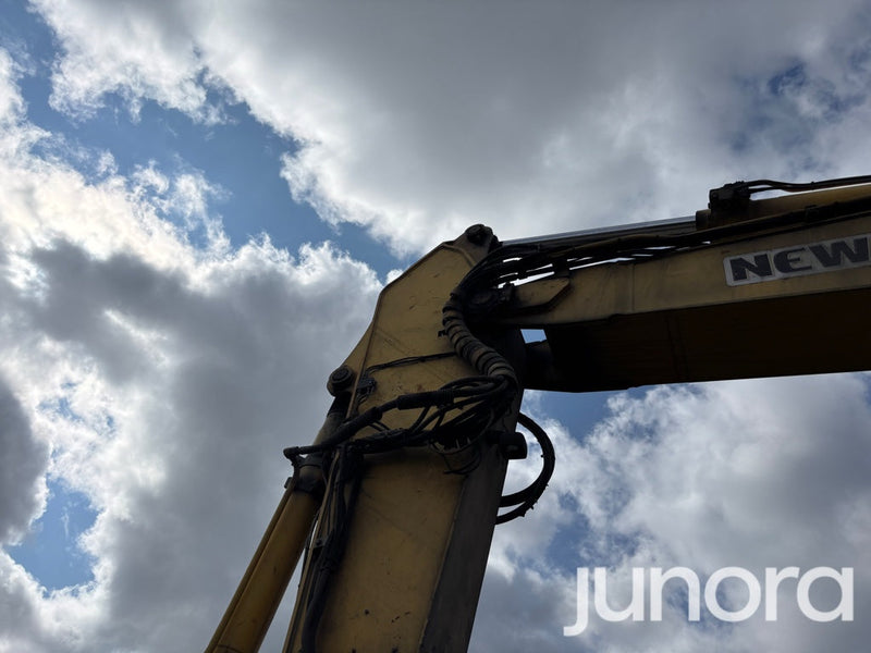 Bandgrävare - New Holland E305