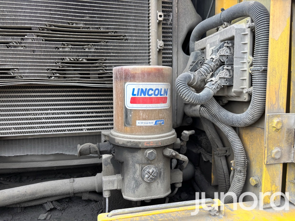 Bandgrävare - New Holland, E305