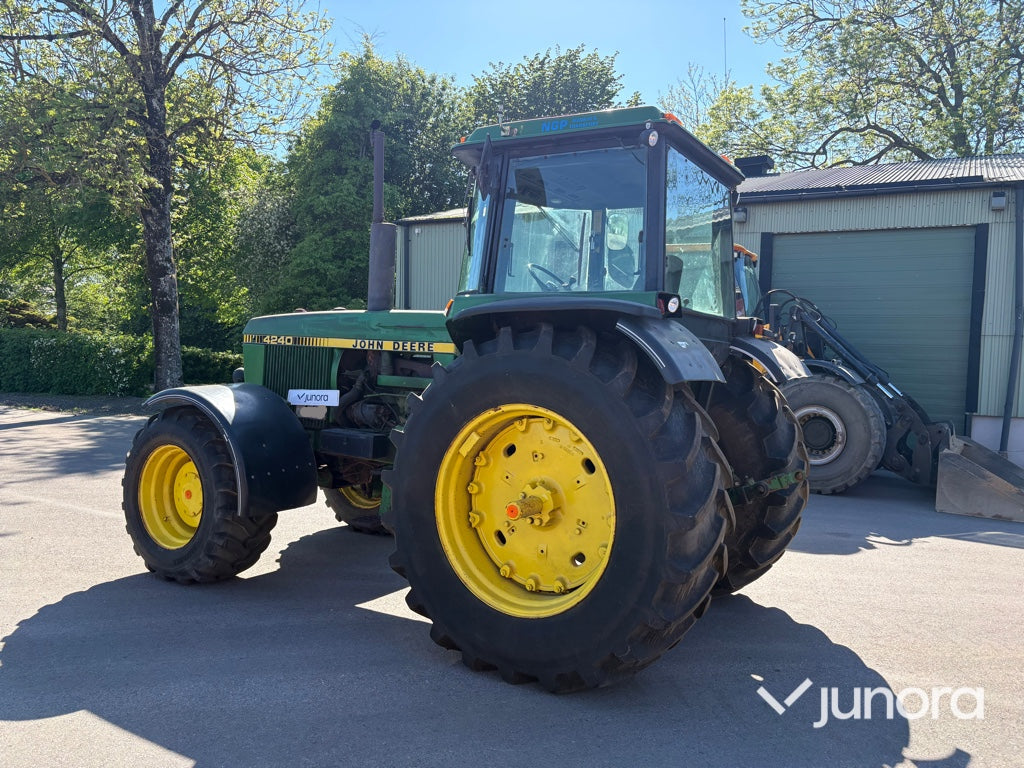 Traktor - John Deere, 4240 QR HFWD