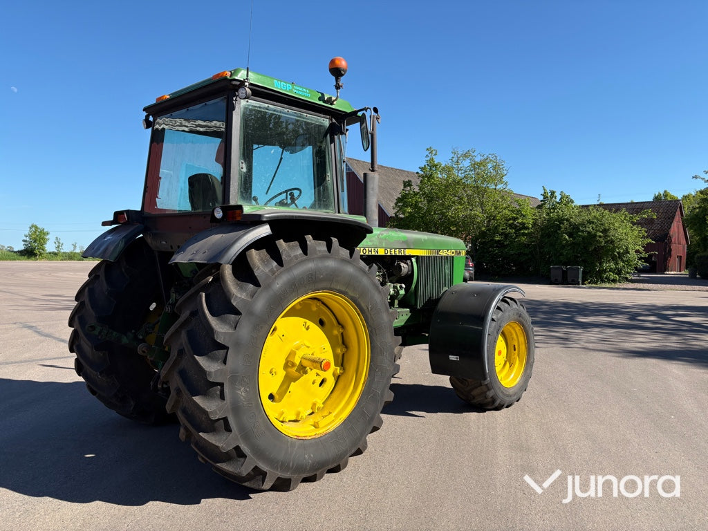 Traktor - John Deere, 4240 QR HFWD