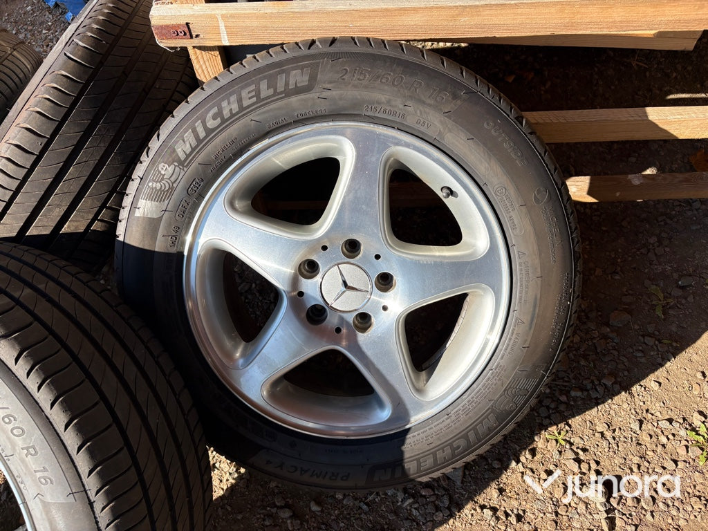 Hjul Mercedes-Benz Michelin 215/60 R16