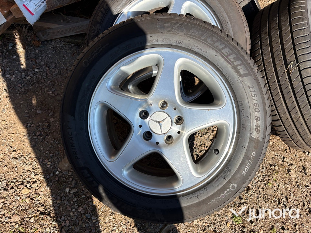 Hjul Mercedes-Benz Michelin 215/60 R16