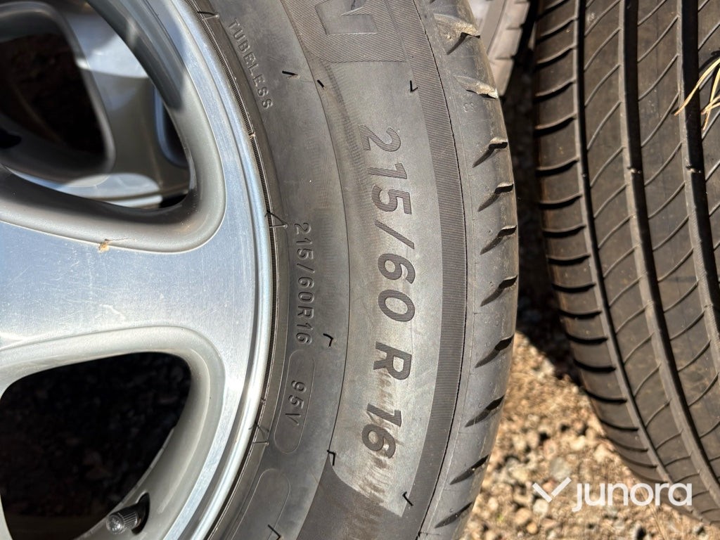 Hjul Mercedes-Benz Michelin 215/60 R16