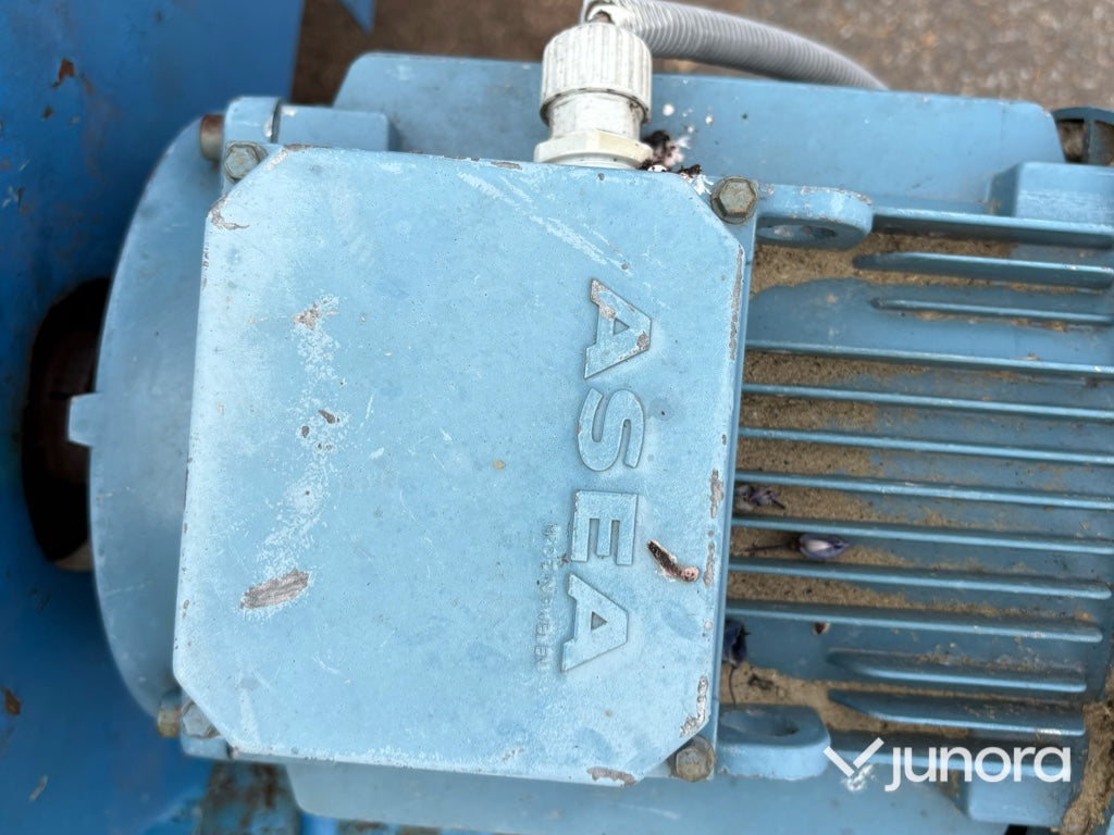 Vibrationstransportör med 5 kW elmotor