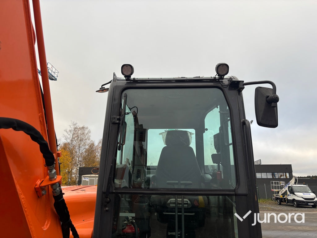 Grävmaskin - Doosan DX85R-3