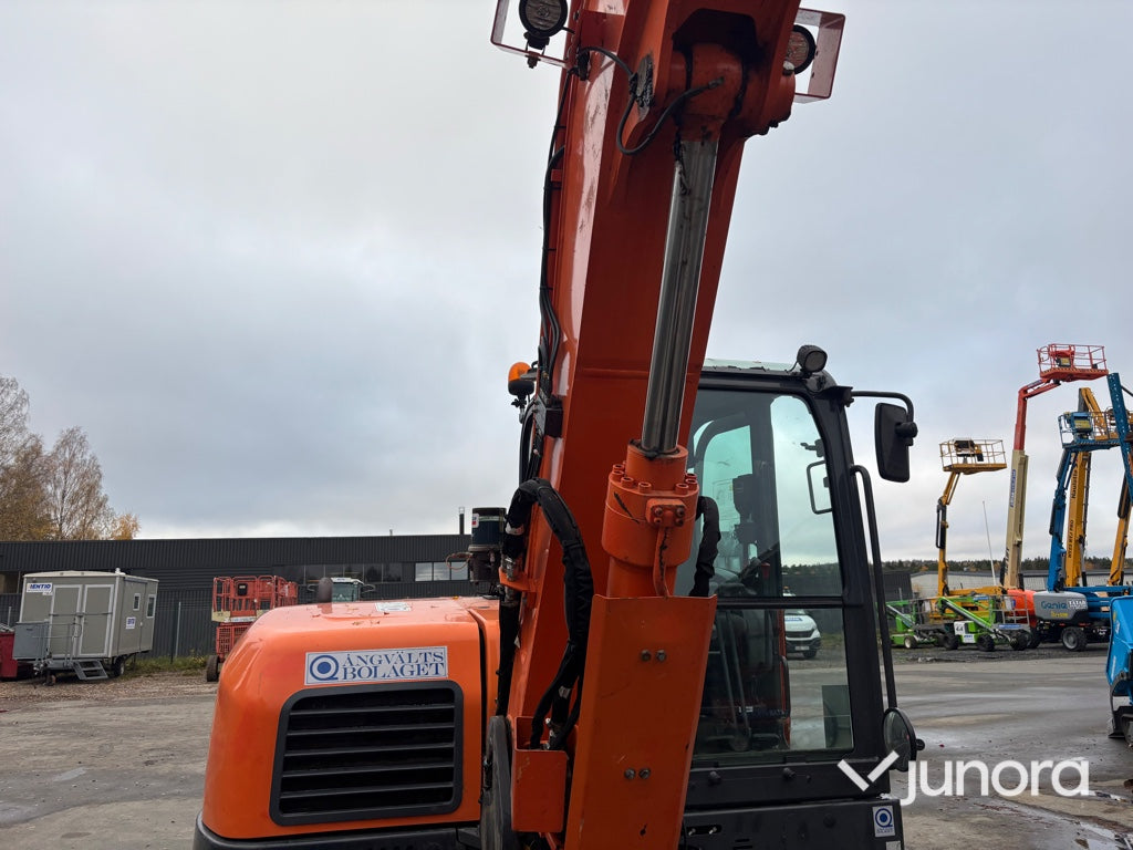 Grävmaskin - Doosan DX85R-3