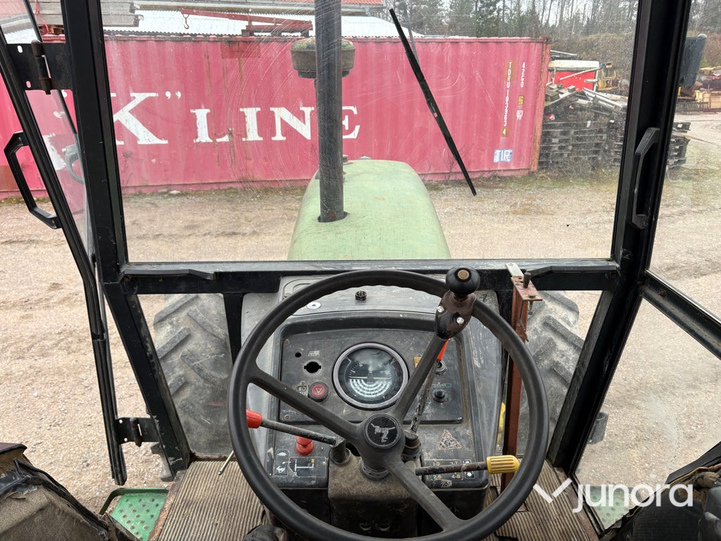 Traktor - John Deere 3140 MFWD